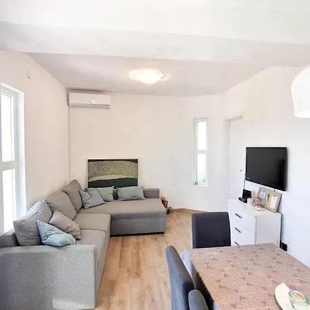 Apartment By The Sea Mimice, Omis - 14230