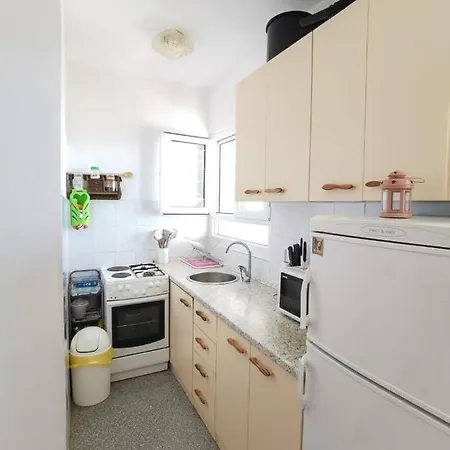 By The Sea Mimice, Omis - 14230 Apartment Mimice