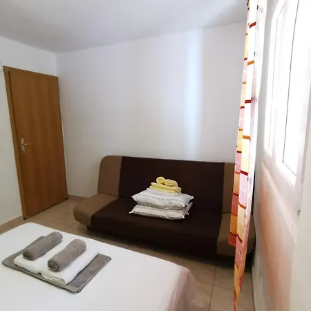 Apartment By The Sea Mimice, Omis - 14230 Mimice