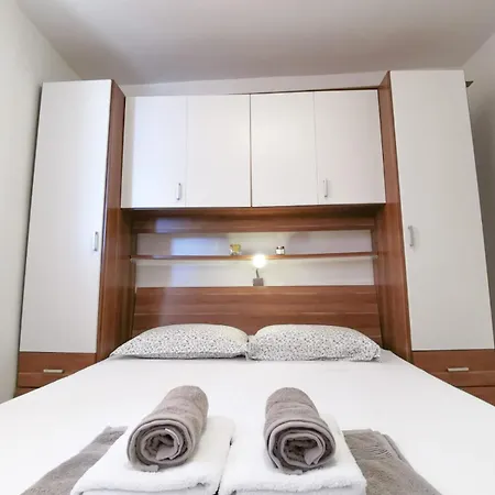 Apartment By The Sea Mimice, Omis - 14230 *